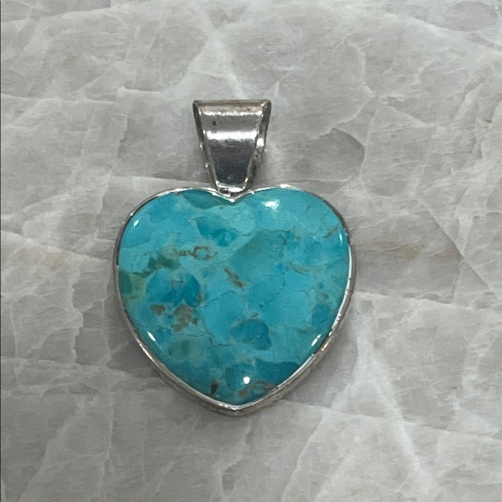 925 Sterling Silver Vintage Chunky Turquoise Puffy Heart Pendant